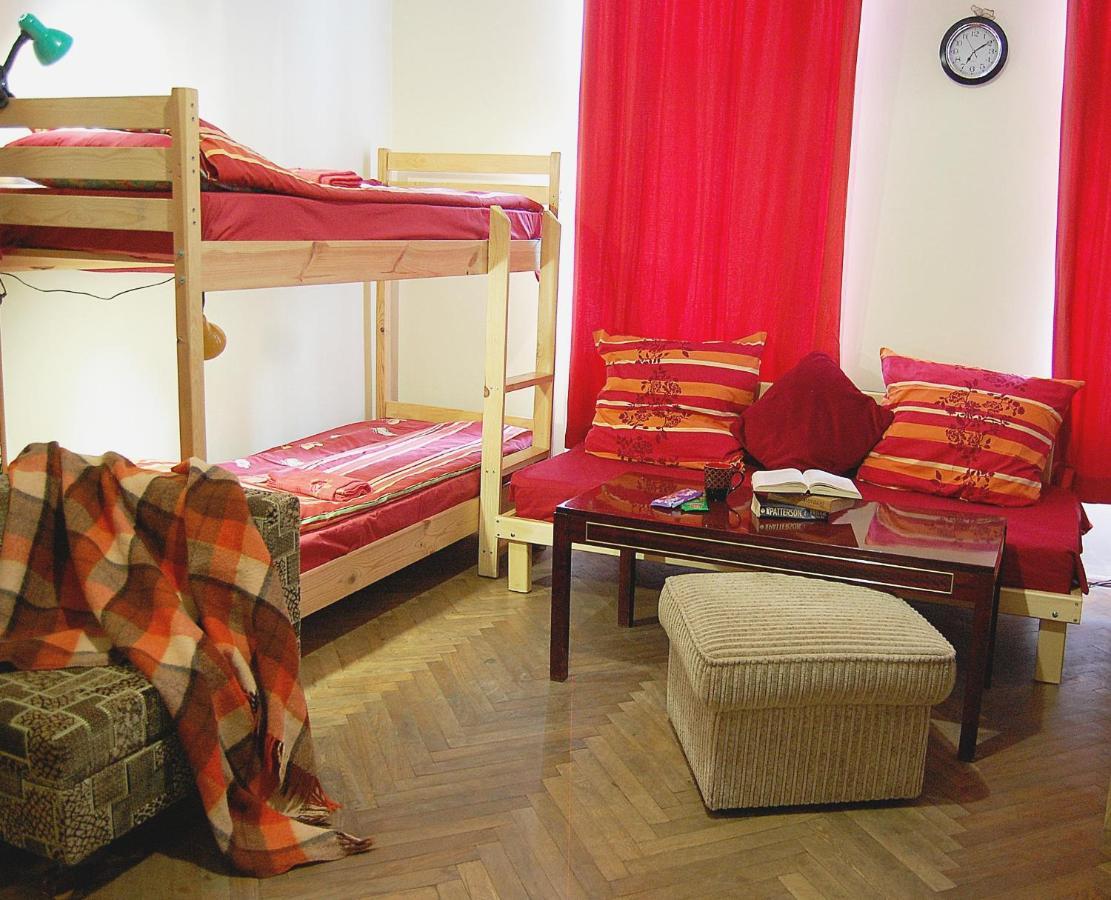 Hostel Drive Львов Экстерьер фото